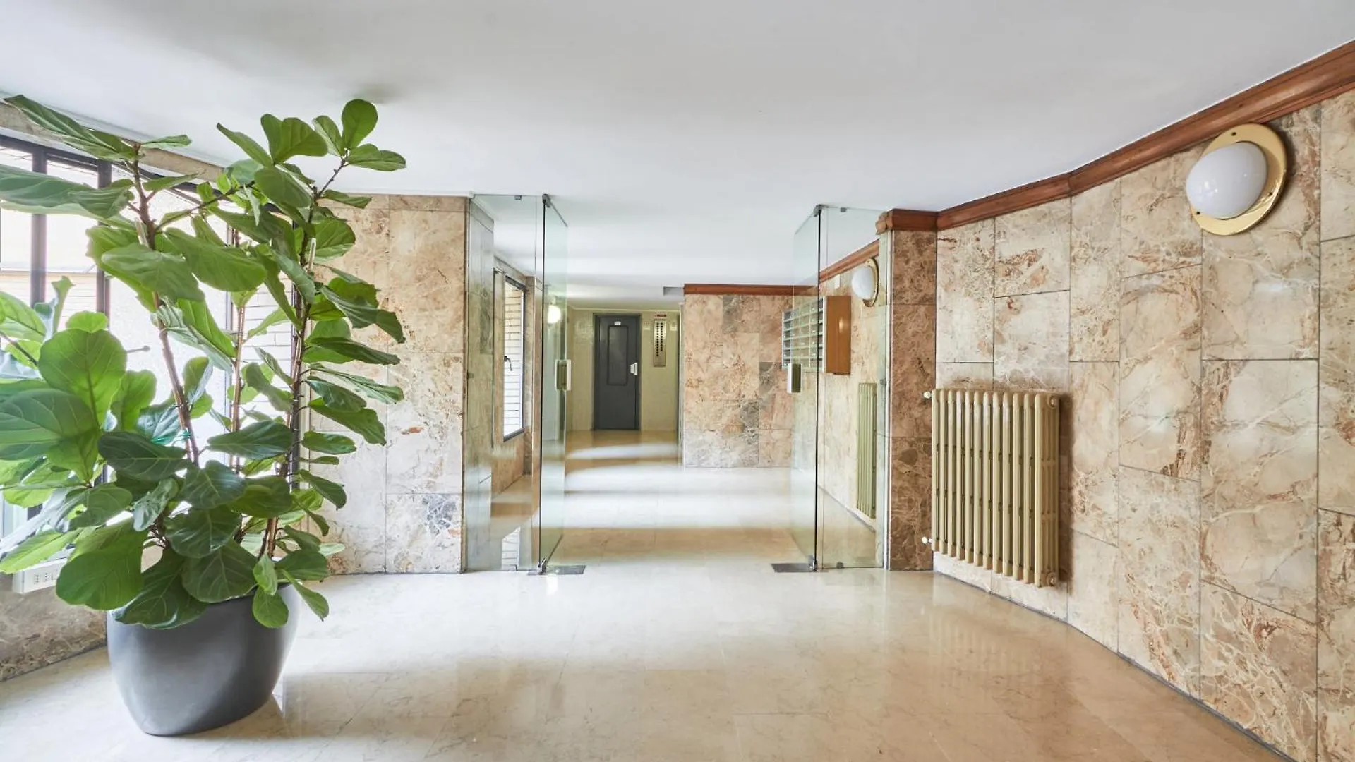 Easylife - Monolocale Con Balcone In Porta Venezia Apartment Milan