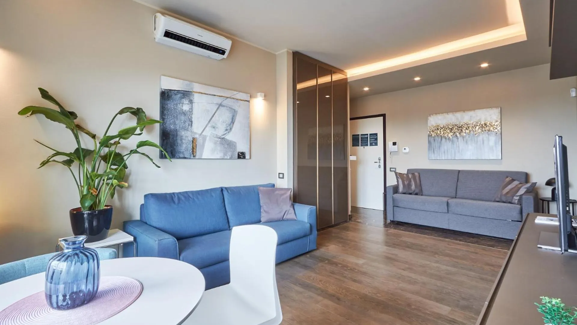 Easylife - Monolocale Con Balcone In Porta Venezia Apartment Milan