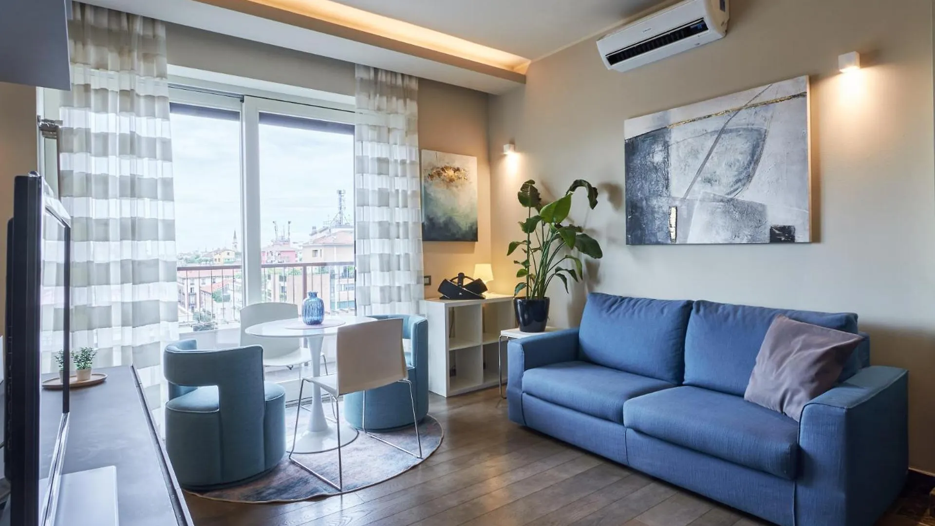 Easylife - Monolocale Con Balcone In Porta Venezia Apartment Milan