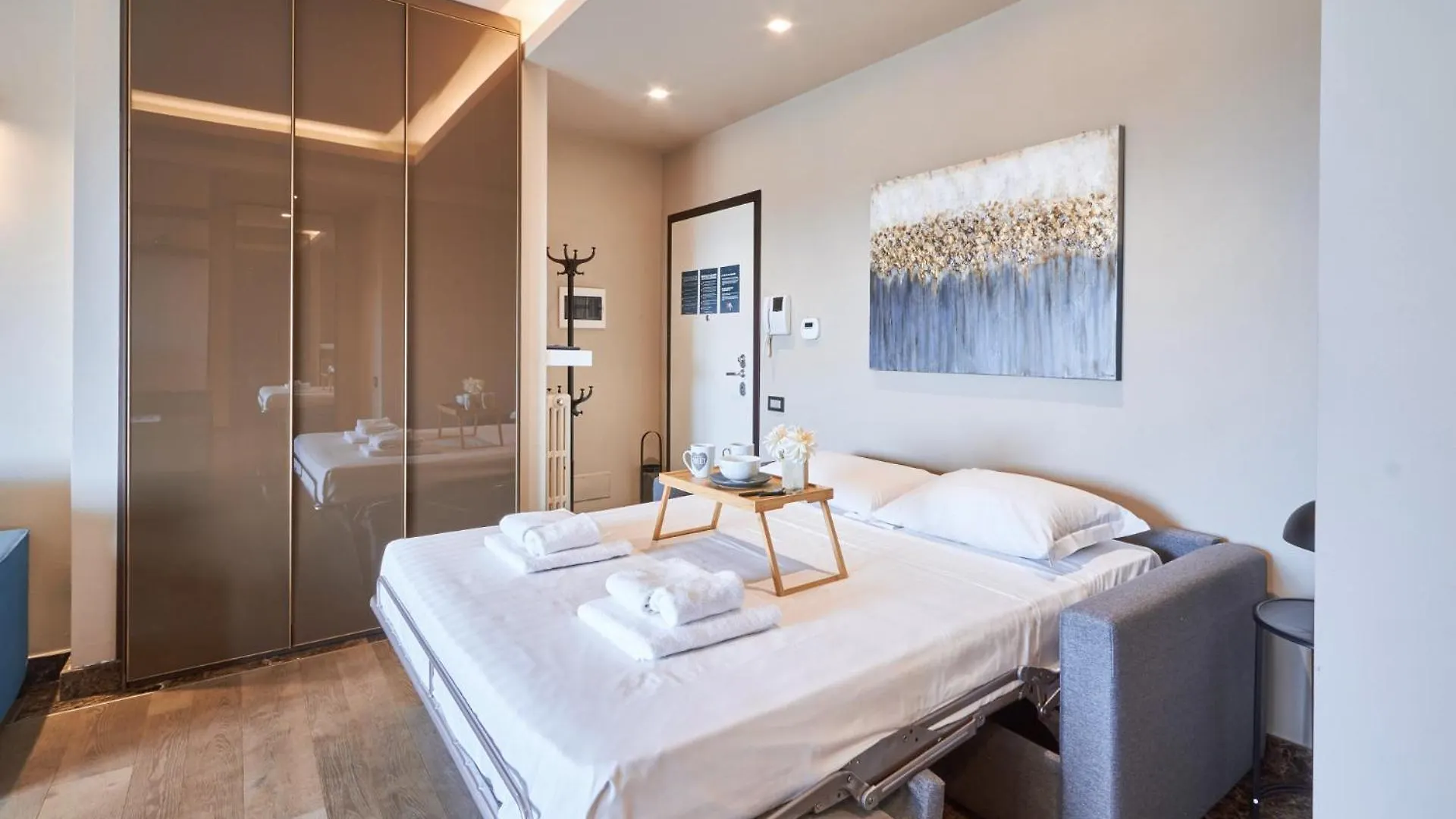 Easylife - Monolocale Con Balcone In Porta Venezia Apartment Milan