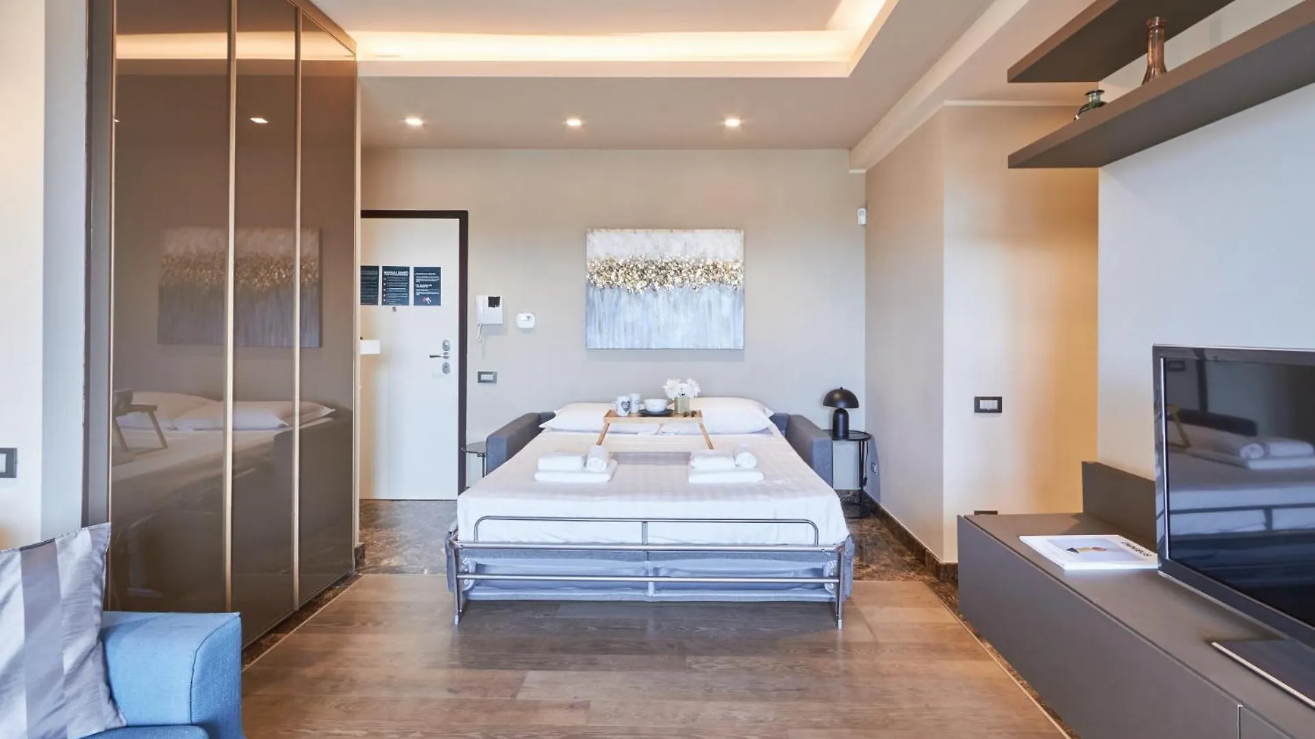 Easylife - Monolocale Con Balcone In Porta Venezia Apartment Milan